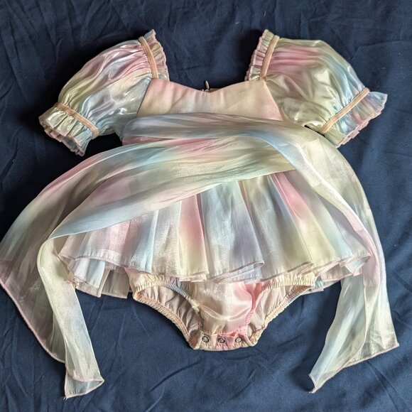 Arabella & Rose Size 0 Pastel Rainbow Romper 6-12M - Picture 1 of 4